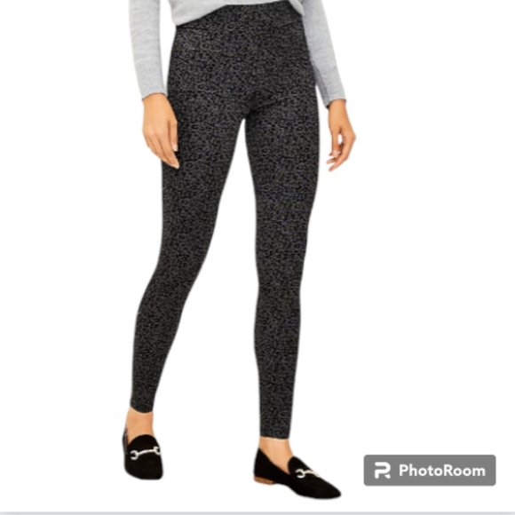 Loft by Ann Taylor Womens Ponte Knit Leggings Black Gray Animal Print Size XS - Picture 1 of 6